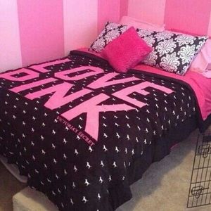 HTF Pink Victoria’s Secret Stadium Blanket